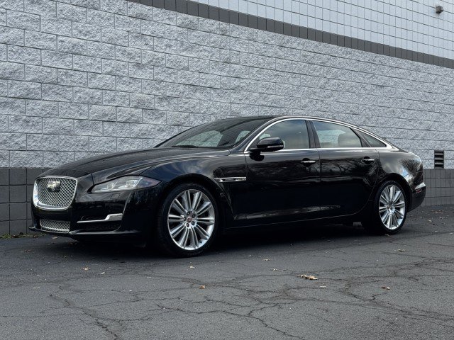 Used 2017 Jaguar XJ L Supercharged image 11