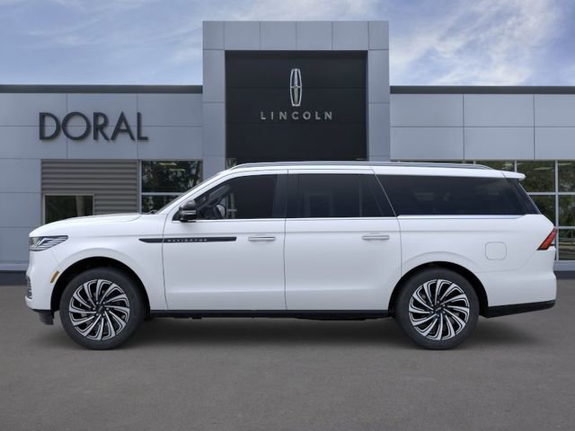 New 2025 Lincoln Navigator L Black Label AWD/4WD image 3
