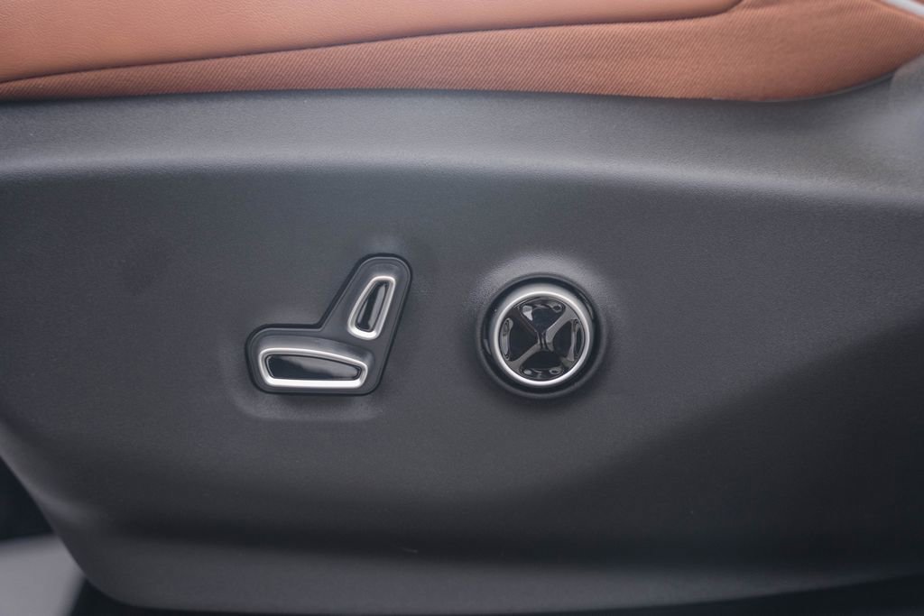 New 2026 Chrysler Pacifica Pinnacle AWD/4WD image 43