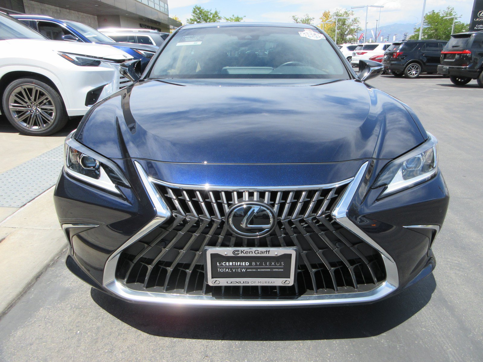 Used 2025 Lexus ES 300h w/ Premium Package FWD image 14