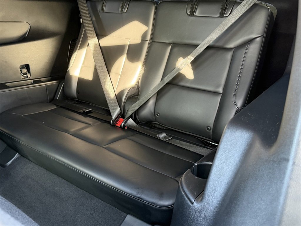 Used 2021 Ford Explorer XLT w/ Equipment Group 202A image 24