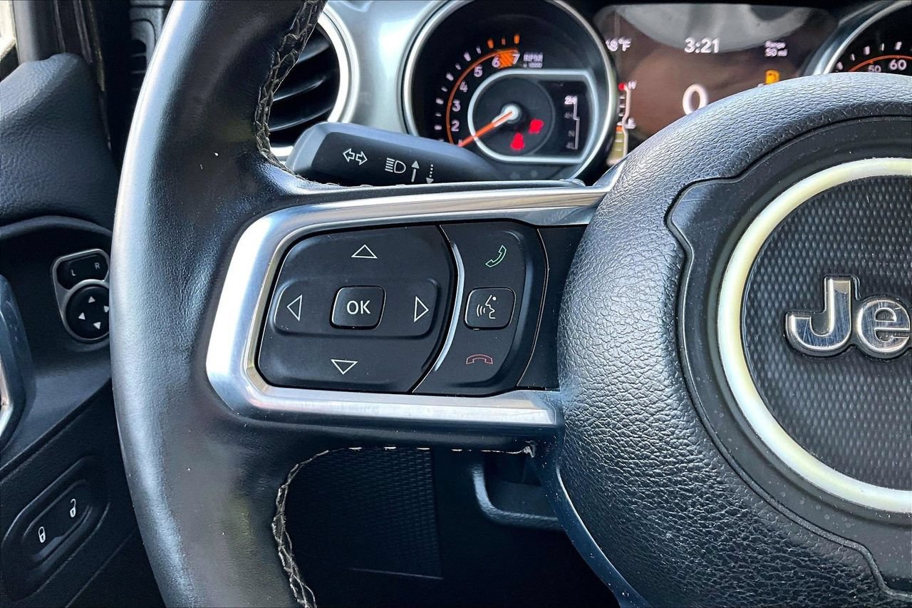 Used 2022 Jeep Wrangler Unlimited Sahara w/ Cold Weather Group AWD/4WD image 28