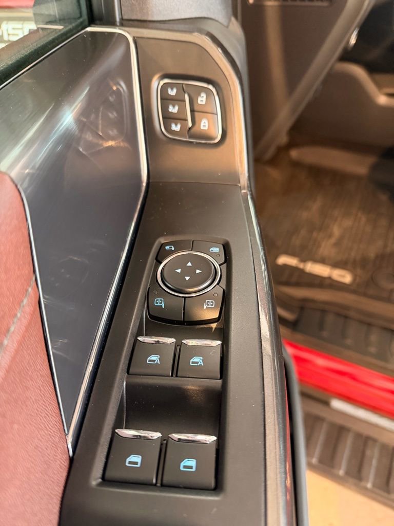 Used 2021 Ford F150 Lariat w/ Equipment Group 502A High image 12