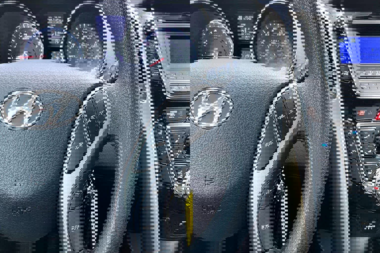 Used 2017 Hyundai Elantra GT image 22