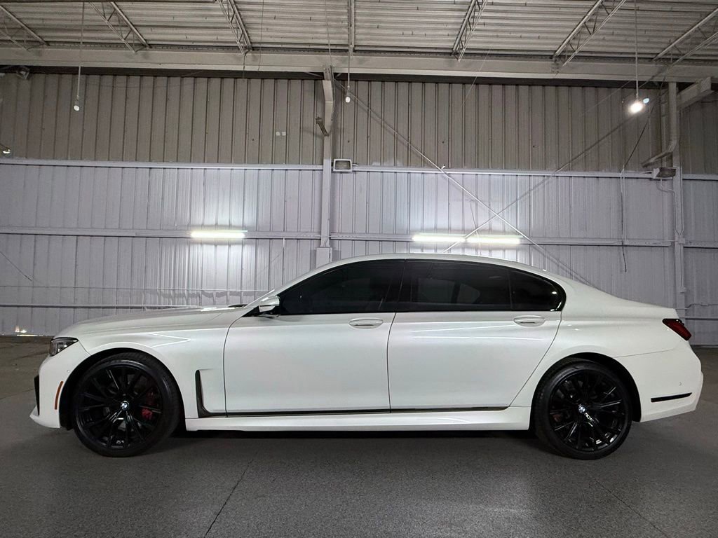 Used 2022 BMW 750i xDrive w/ Executive Package image 15