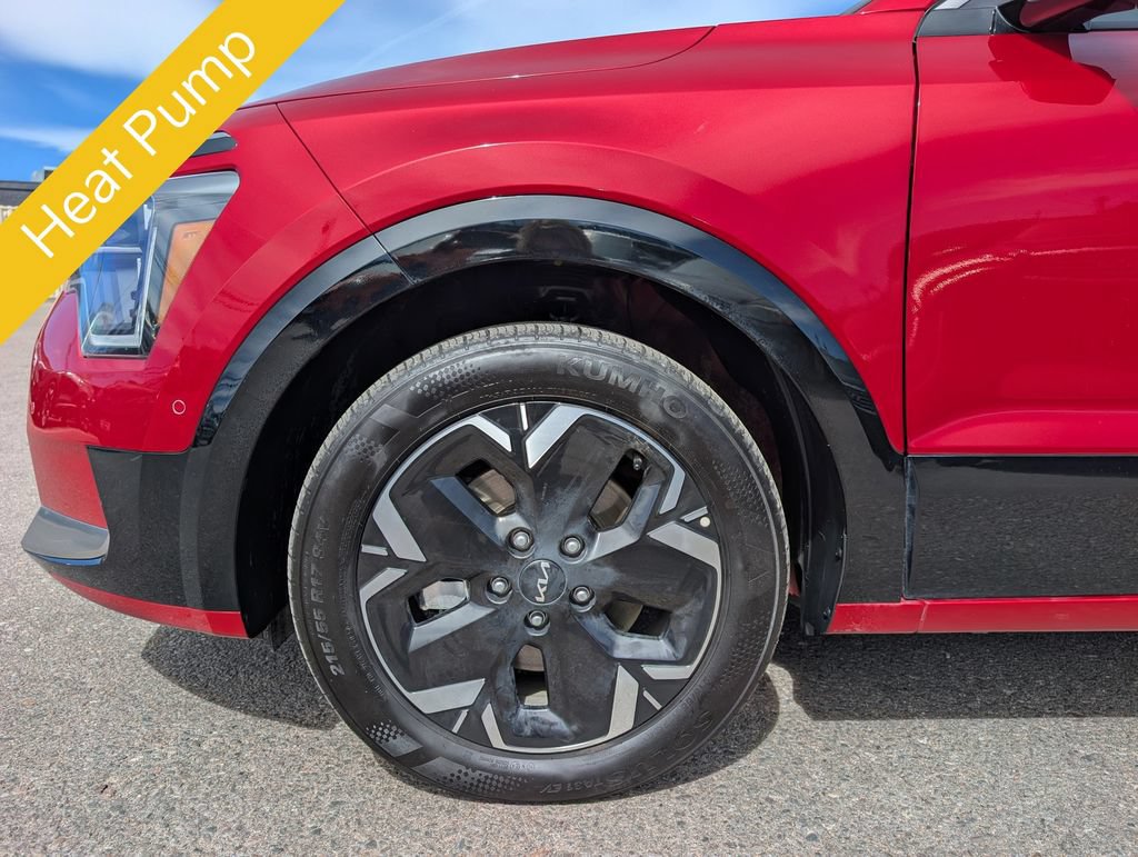 Certified 2025 Kia Niro Wave w/ Wave Preserve Package FWD image 12