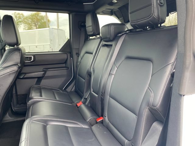 Used 2025 Ford Bronco Outer Banks AWD/4WD image 21