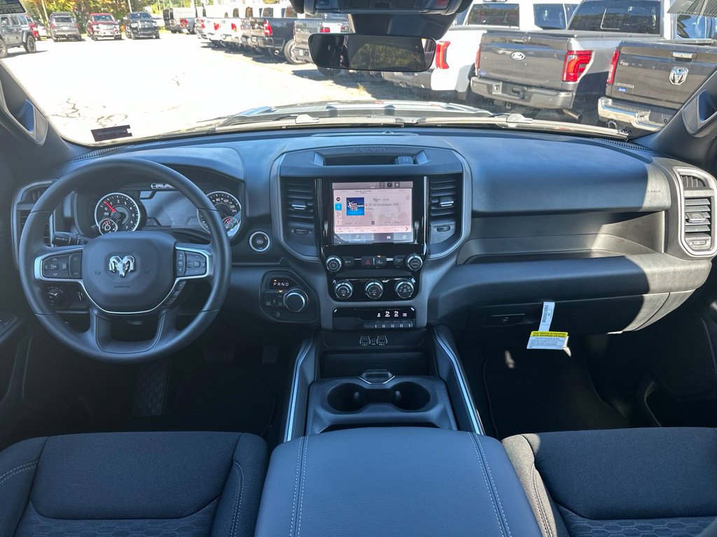New 2027 RAM 1500 Express AWD/4WD image 13