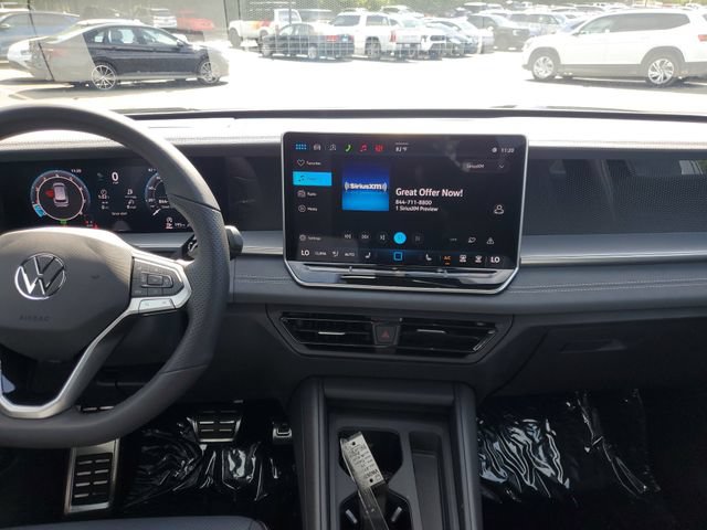 New 2026 Volkswagen Tiguan SE R-Line AWD/4WD image 14