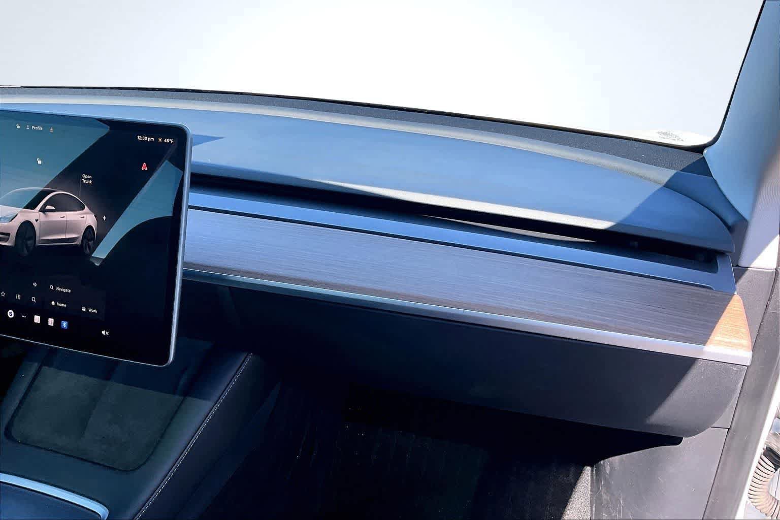 Used 2023 Tesla Model 3 Standard Range image 24