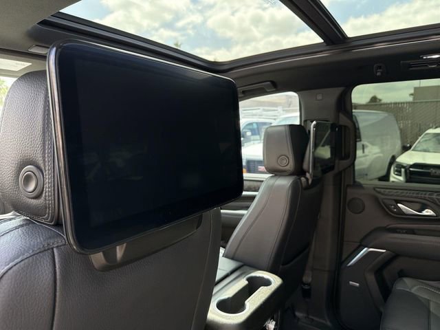 Used 2023 GMC Yukon XL Denali w/ Denali Reserve Package RWD image 42