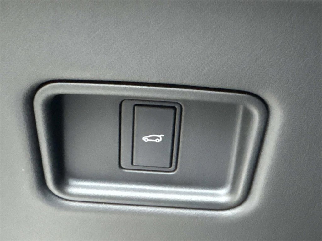 Used 2025 Land Rover Range Rover Sport Dynamic SE image 30