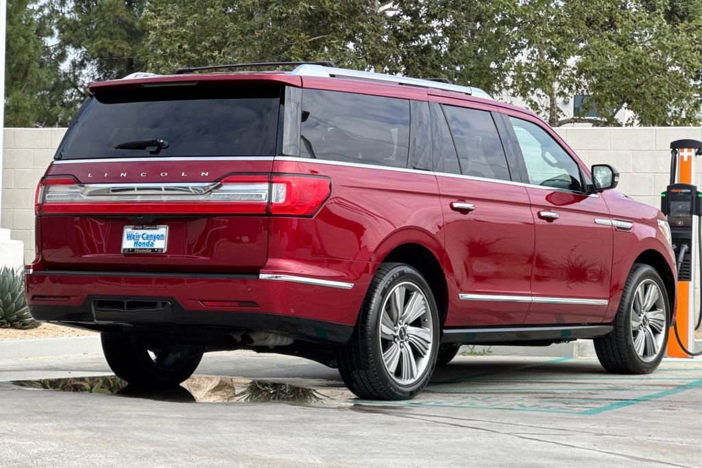 Used 2018 Lincoln Navigator L Reserve w/ Technology Package AWD/4WD image 7