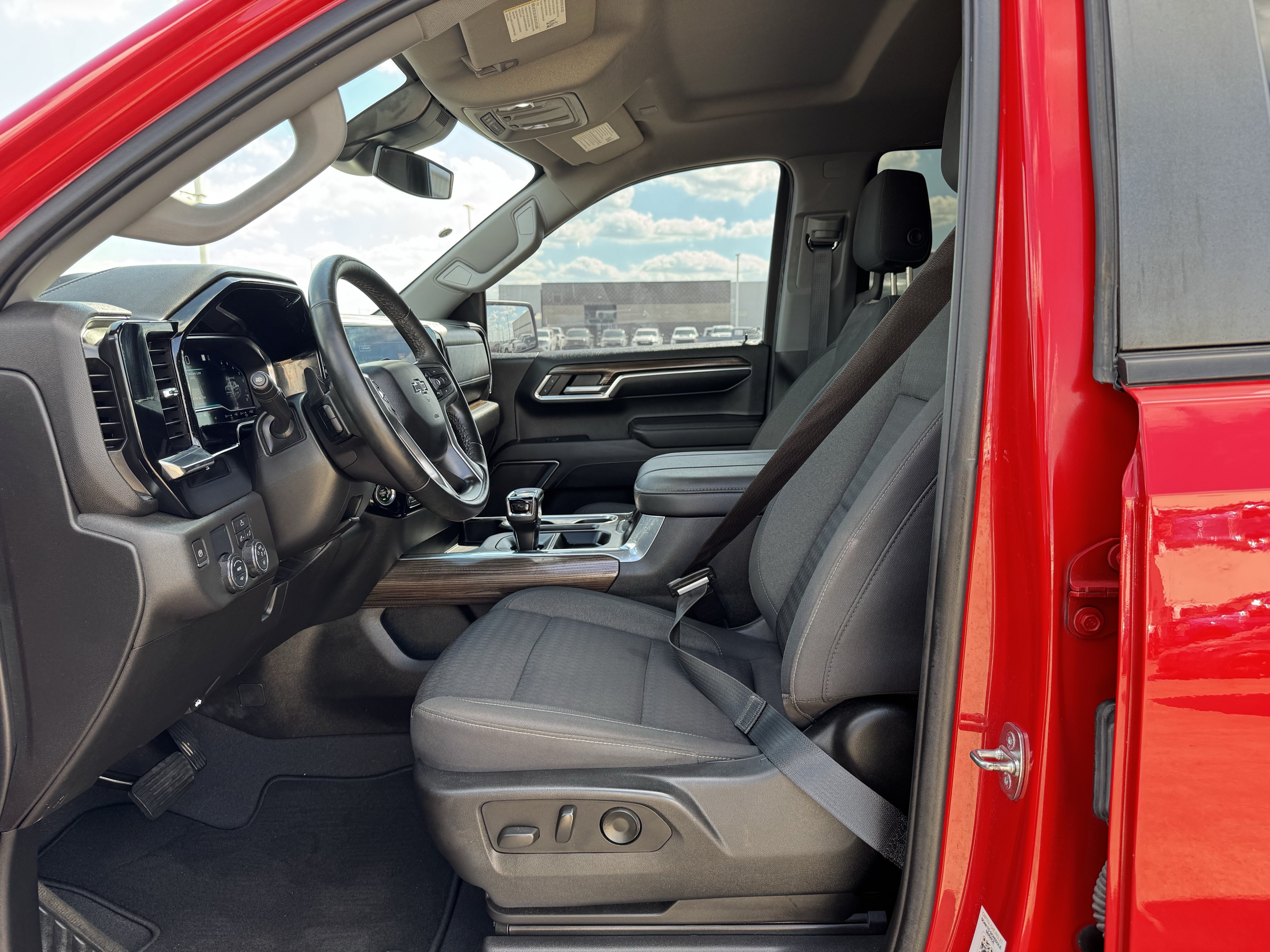 Used 2023 Chevrolet Silverado 1500 RST RWD image 17