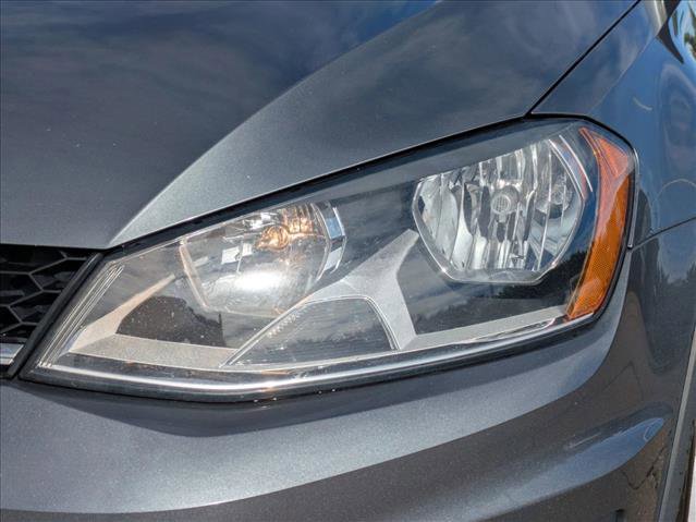 Used 2017 Volkswagen Golf Alltrack SEL image 9