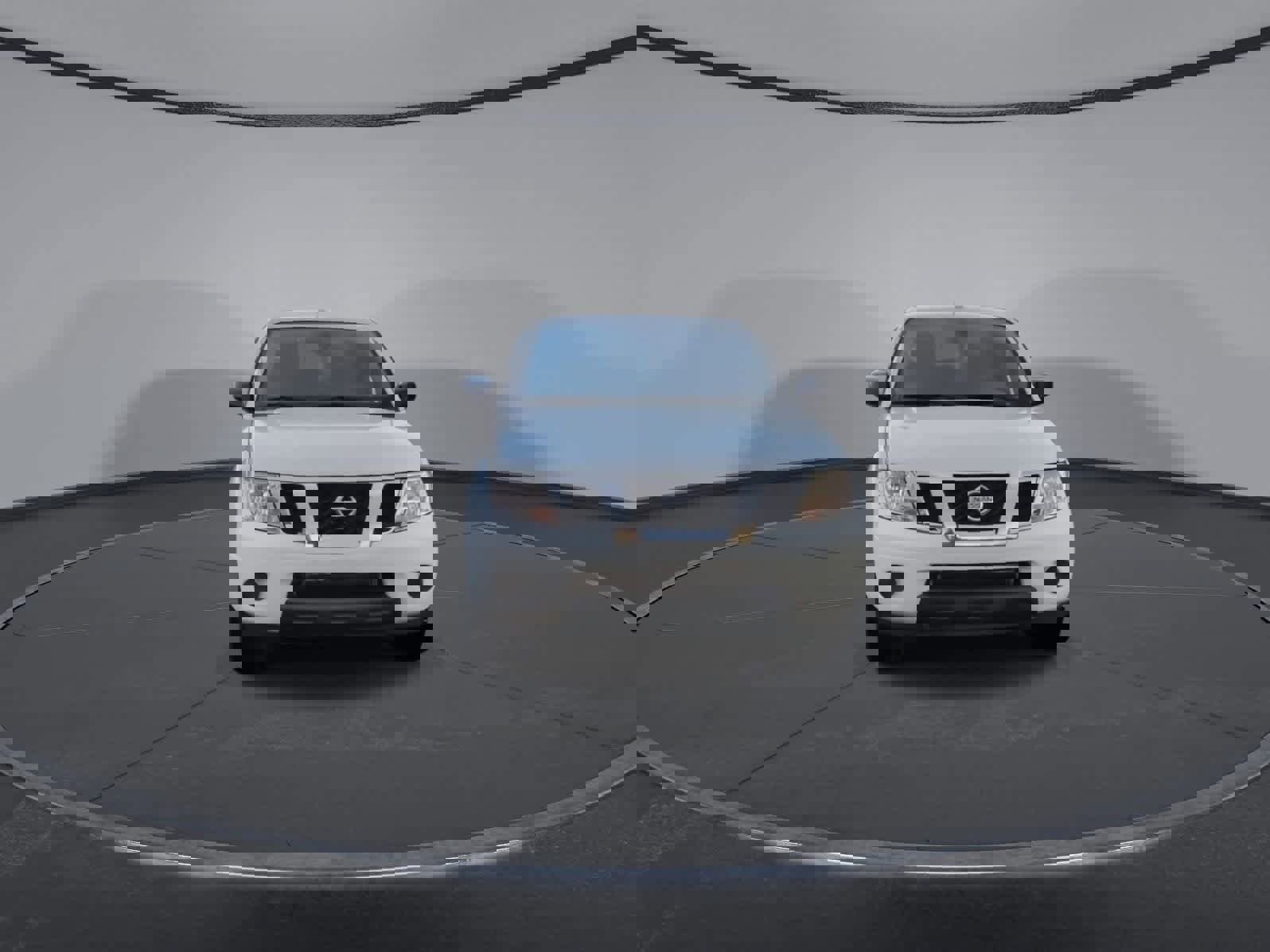 Used 2018 Nissan Frontier SV image 3