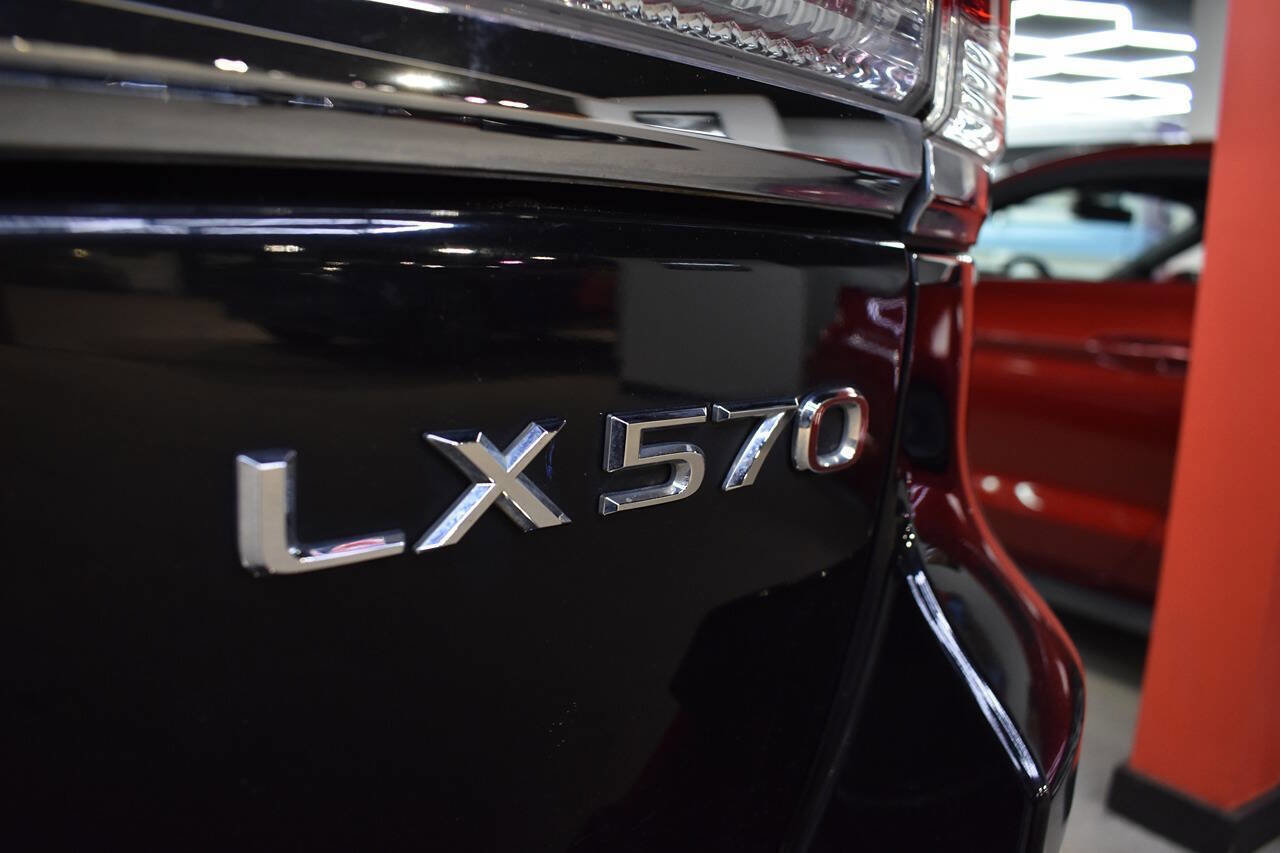 Used 2015 Lexus LX 570 4WD image 28
