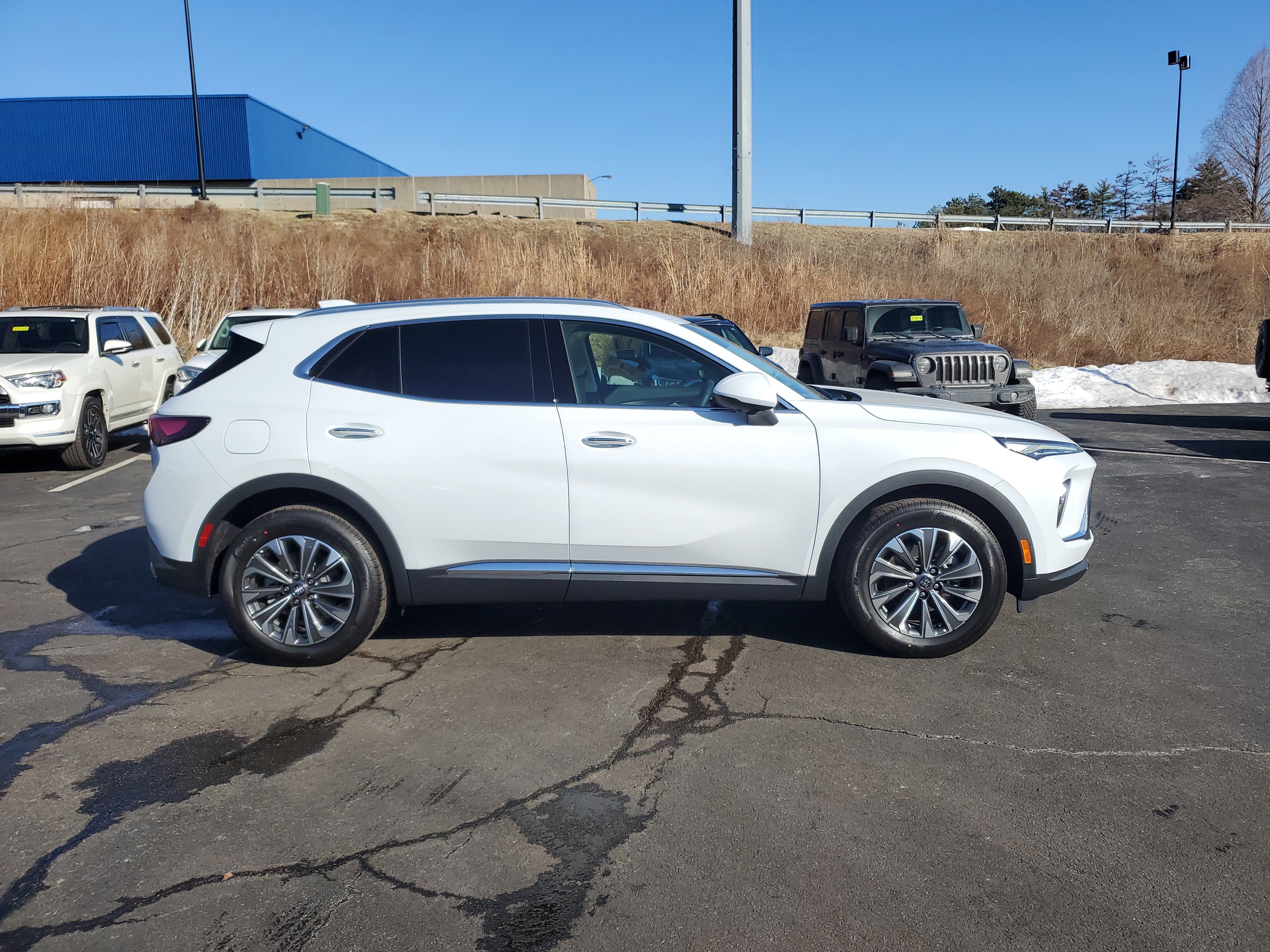 New 2026 Buick Envision Preferred image 3