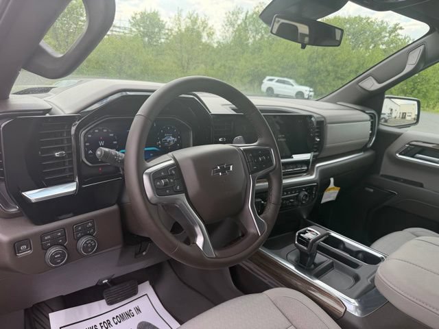 Used 2026 Chevrolet Silverado 1500 LT Trail Boss w/ Safety Package AWD/4WD image 20