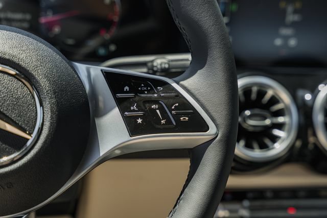 New 2026 Mercedes-Benz GLB 250 4MATIC image 31