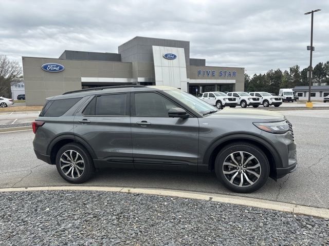 New 2026 Ford Explorer ST-Line w/ Premium Package RWD image 1