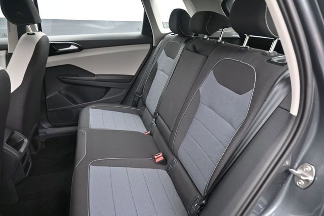 New 2026 Volkswagen Taos S FWD image 23