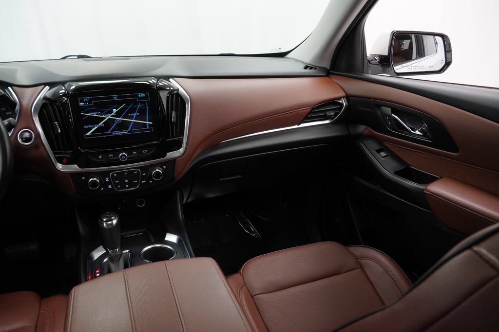 Used 2019 Chevrolet Traverse High Country w/ LPO, Floor Liner Package AWD/4WD image 17
