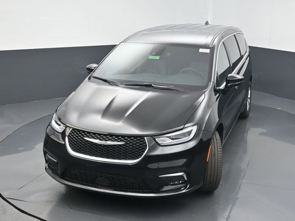 New 2026 Chrysler Pacifica Select image 32
