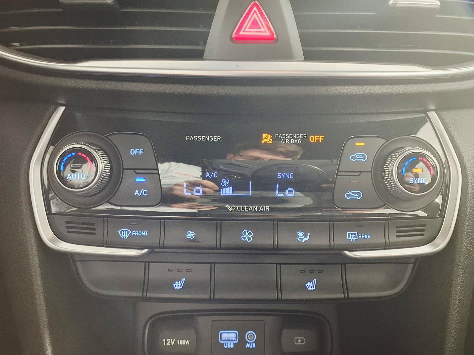 Used 2019 Hyundai Santa Fe SEL FWD image 20