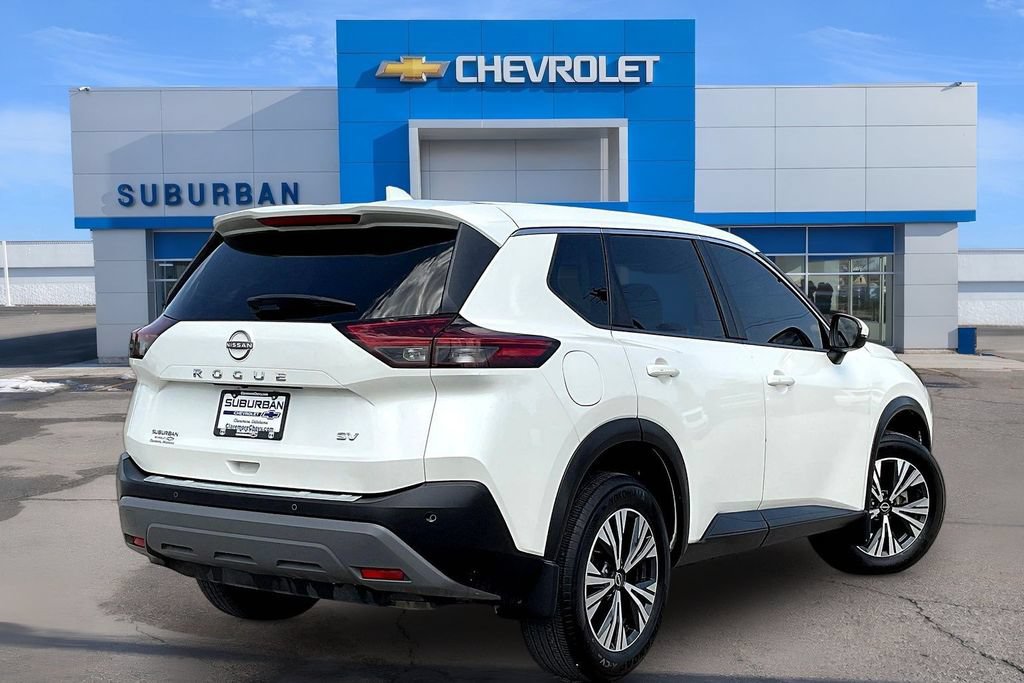 Used 2022 Nissan Rogue SV FWD image 4