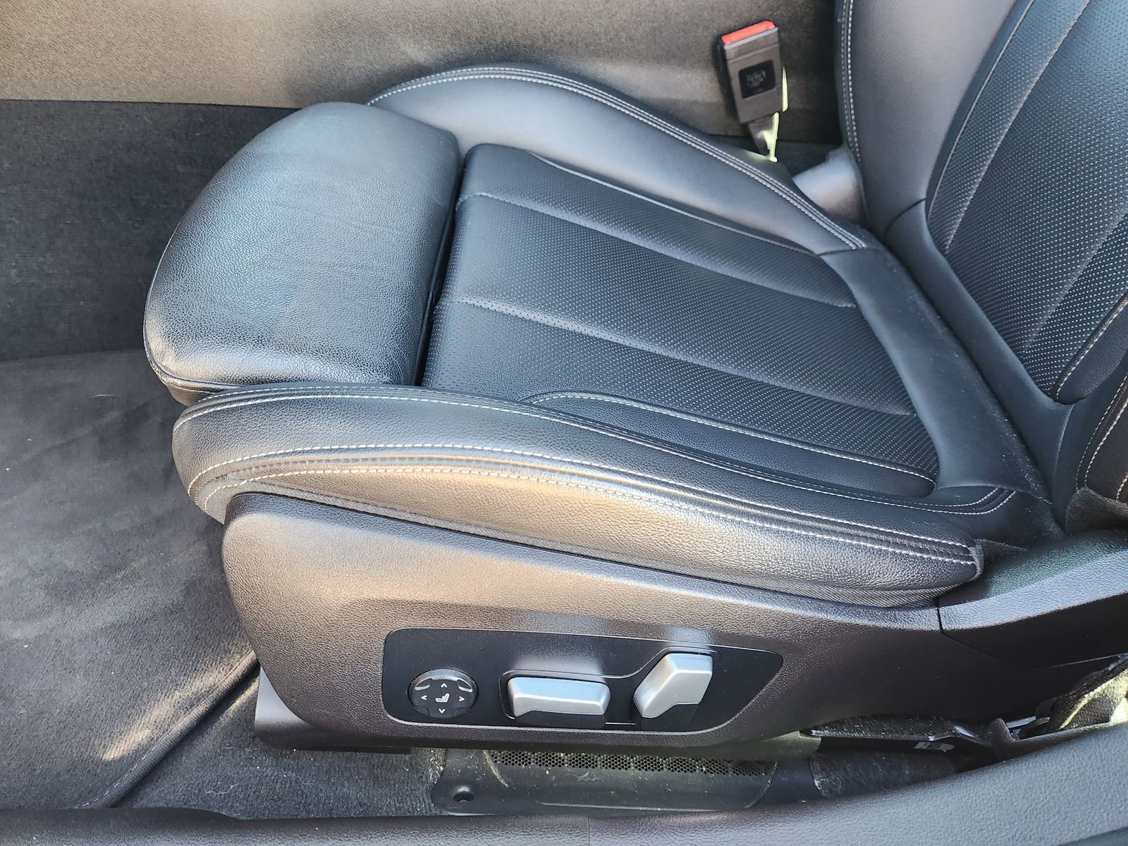 Used 2022 BMW 330i xDrive Sedan image 29