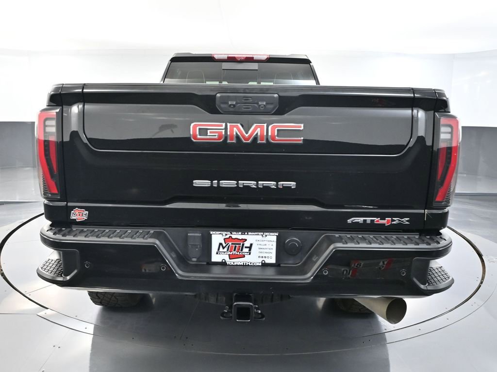 Used 2024 GMC Sierra 2500 AT4X image 6