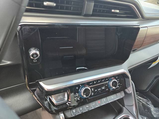New 2026 GMC Sierra 2500 Denali Ultimate AWD/4WD image 13