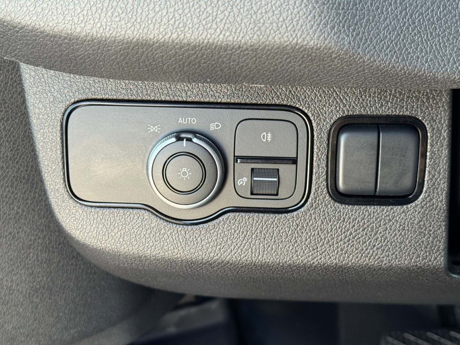 Used 2023 Mercedes-Benz Sprinter 2500 image 18