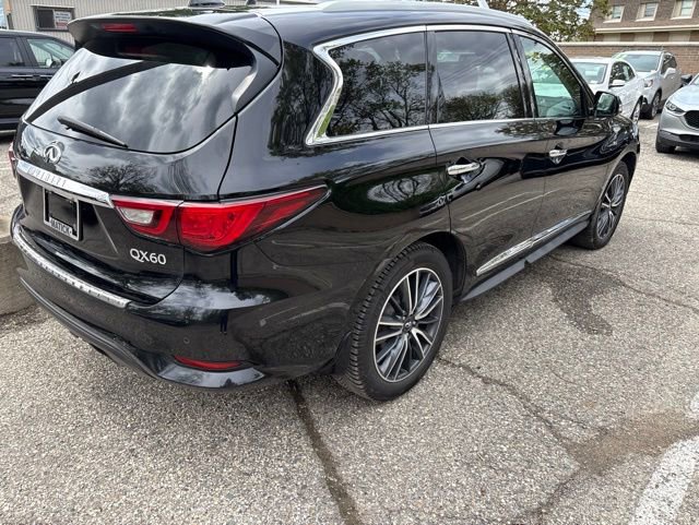 Used 2019 INFINITI QX60 Luxe w/ Sensory Package AWD/4WD image 3