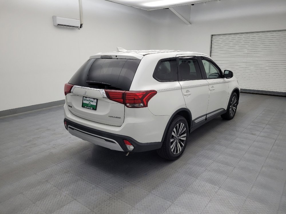Used 2019 Mitsubishi Outlander ES AWD/4WD image 9