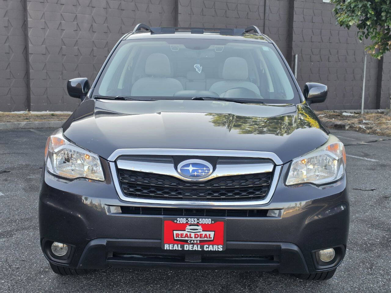 Used 2016 Subaru Forester 2.5i Premium AWD/4WD image 2