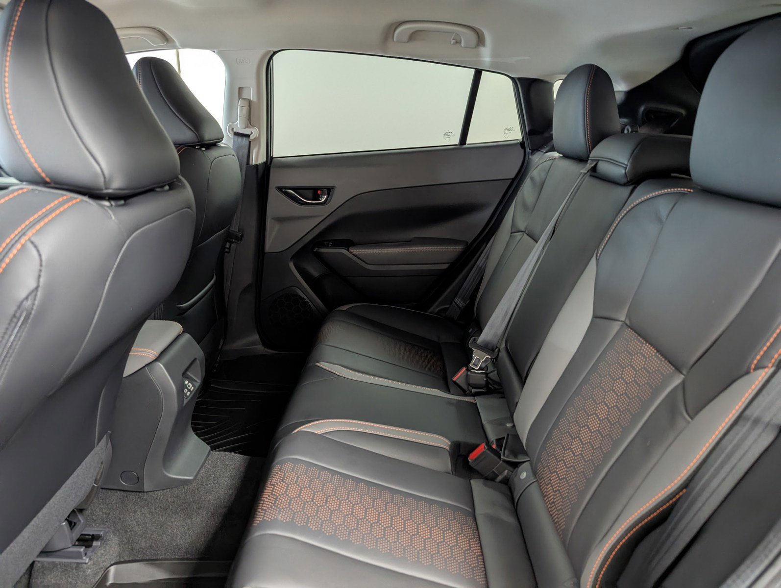 Certified 2025 Subaru Crosstrek 2.5i Limited w/ Popular Package #3A image 4