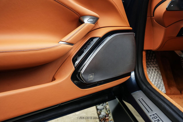 Used 2026 Ferrari Roma Spider RWD image 32