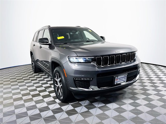 Used 2024 Jeep Grand Cherokee L Limited image 7