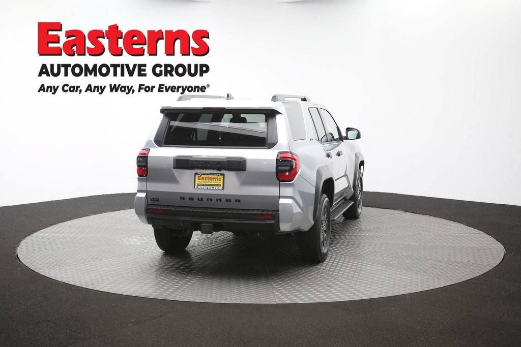 Used 2025 Toyota 4Runner SR5 AWD/4WD image 37