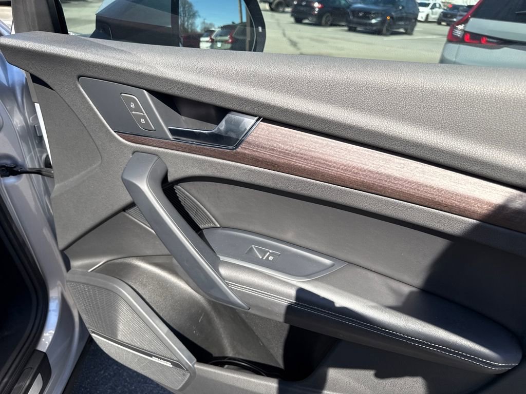 Used 2022 Audi Q5 2.0T Premium Plus w/ Premium Plus Package image 18