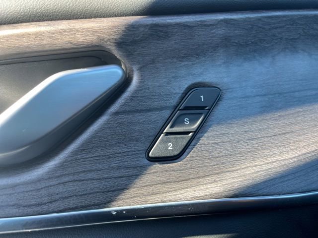 Used 2024 Jeep Grand Cherokee L Overland w/ Trailer Tow Package image 19