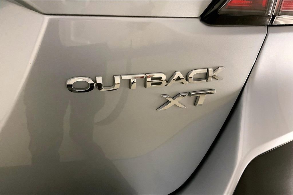 Used 2021 Subaru Outback Limited XT w/ Popular Package #2 AWD/4WD image 7