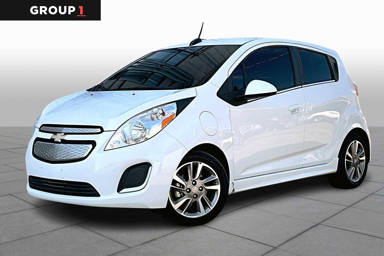 Used 2015 Chevrolet Spark LT image 1
