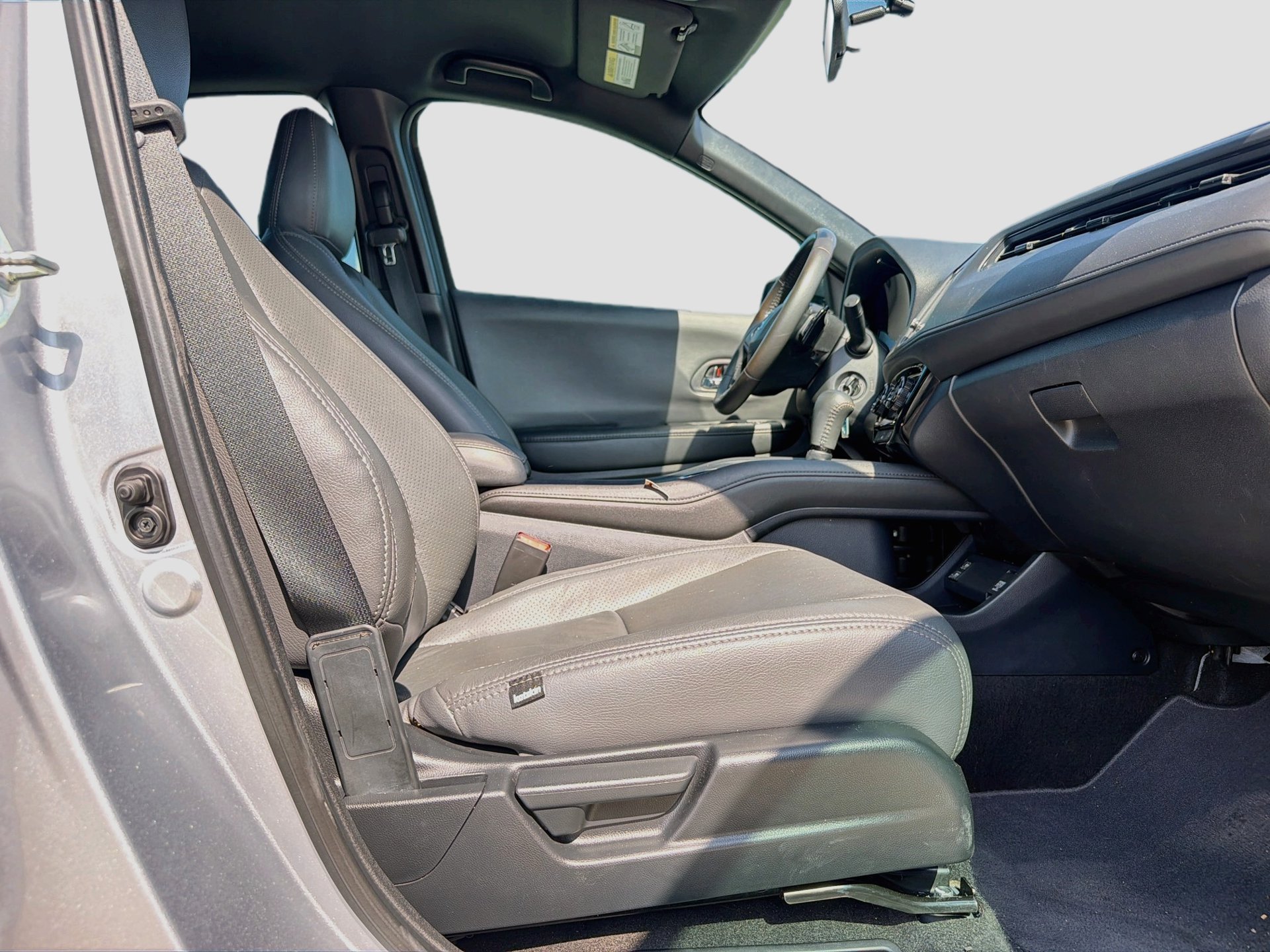 Used 2019 Honda HR-V Sport image 29
