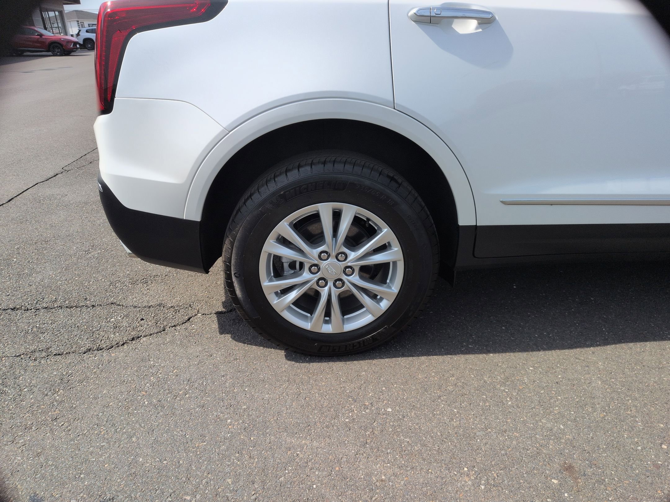 Certified 2025 Cadillac XT5 Luxury image 33