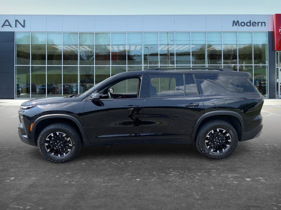 Used 2025 Chevrolet Traverse Z71 w/ Enhanced Driving Package AWD/4WD image 8
