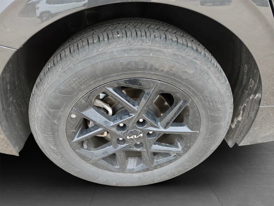 Used 2025 Kia K5 LXS image 34