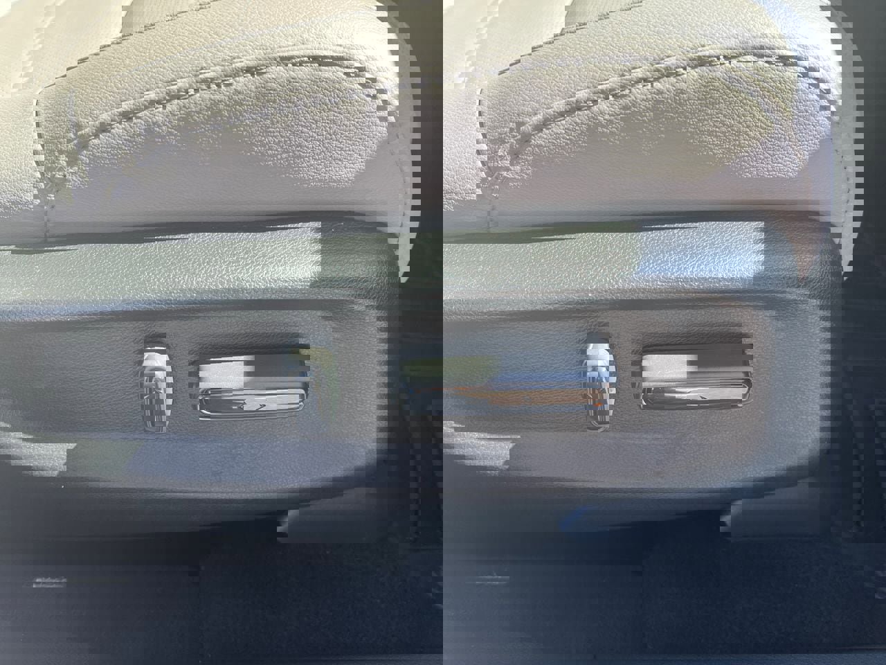 Used 2018 Honda CR-V EX-L image 16